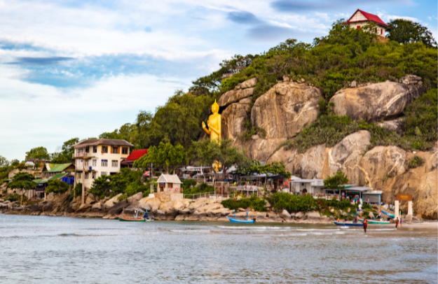 Wat Khao Takiab (Chopstick Hill Temple)